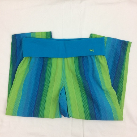 Victoria’s Secret PINK green & blue pajama capris - Picture 5 of 6